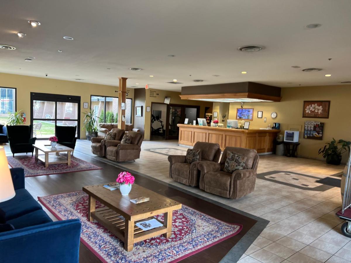 Divya Sutra Plaza And Conference Centre, Vernon, Bc Екстер'єр фото