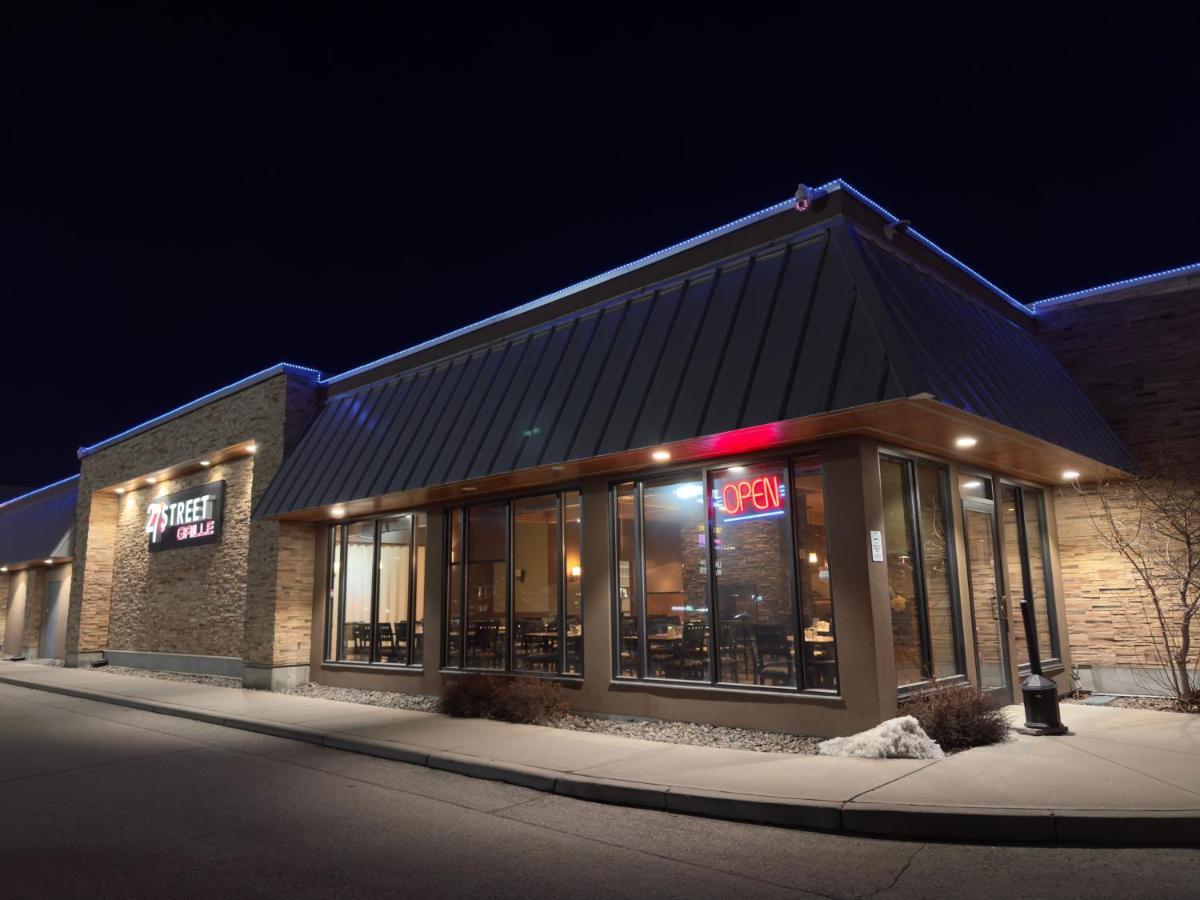 Divya Sutra Plaza And Conference Centre, Vernon, Bc Екстер'єр фото