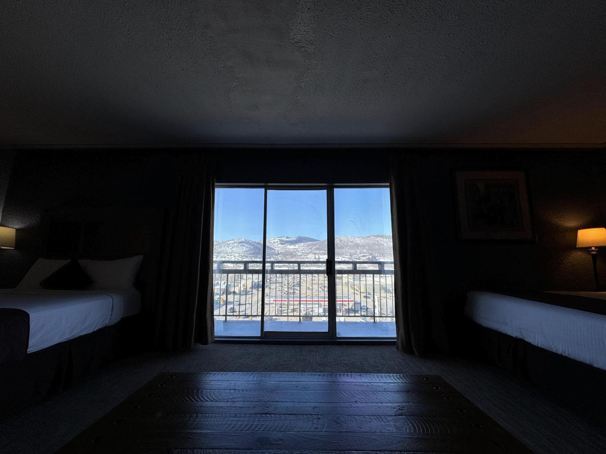 Divya Sutra Plaza And Conference Centre, Vernon, Bc Екстер'єр фото